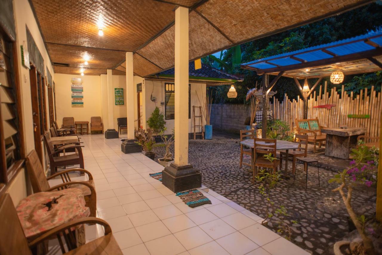 The Village Bed And Breakfast Lovina Exterior foto